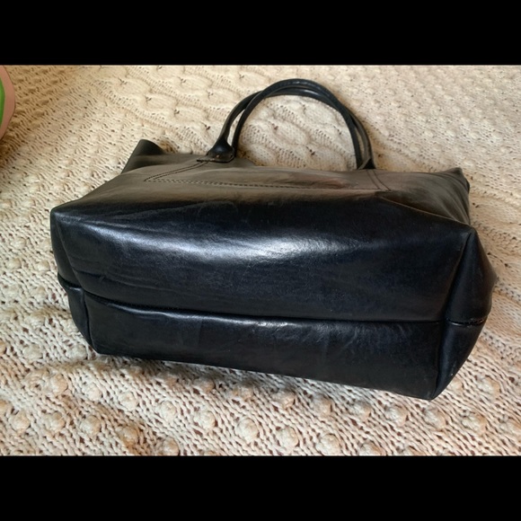 East West Tote - Picture 7 of 7